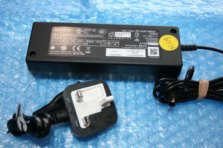 *NEW* SONY - 149300051, ACDP-085E03, 19.5 VOLTS, 4.36 AMPS, AC ADAPTER