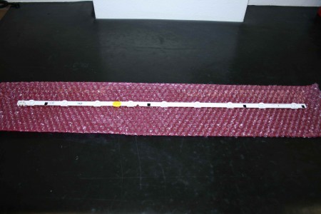 *NEW* SAMSUNG LED BACKLIGHT -  BN96-25299A - D2GE-320SC0-R3 [12,12,27] - UE32F4000AW (FITS OTHER MODELS)