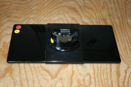 TV STAND FOR NORDMENDE: NM32D227
