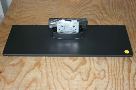 TV STAND FOR TOSHIBA: 32W1633DB