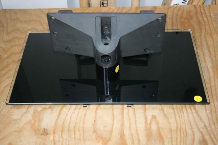 TV STAND FOR TOSHIBA: 42UL863
