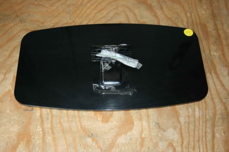 TV STAND FOR LOGIK: L32HE23