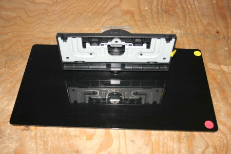 TV STAND FOR SONY: KDL-40CX520