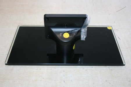 TV STAND FOR GOODMANS: GVLEDHD39DVDI
