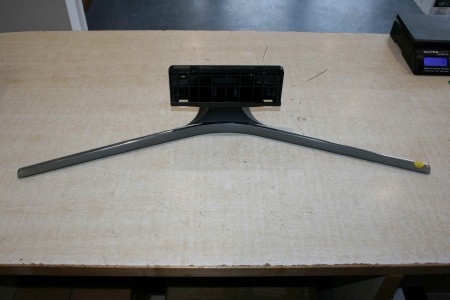 TV STAND FOR SAMSUNG: UE50MU6100K