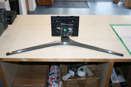 TV STAND FOR SAMSUNG: UE49MU6470U (BN96-42287B, BN9642287B)