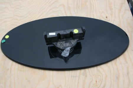 TV STAND FOR TOSHIBA: 24D1433DB