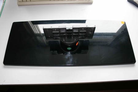 TV STAND FOR SAMSUNG: LE46C530F1WXXU