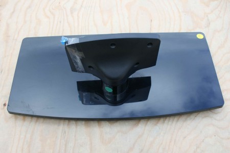 TV STAND FOR BUSH: LE46GL12E