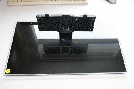 TV STAND FOR TOSHIBA: 46TL868