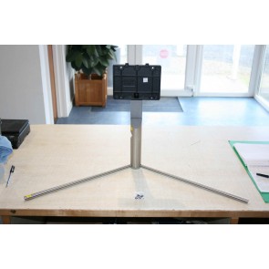 TV STAND FOR SAMSUNG: QE55Q7FAMT