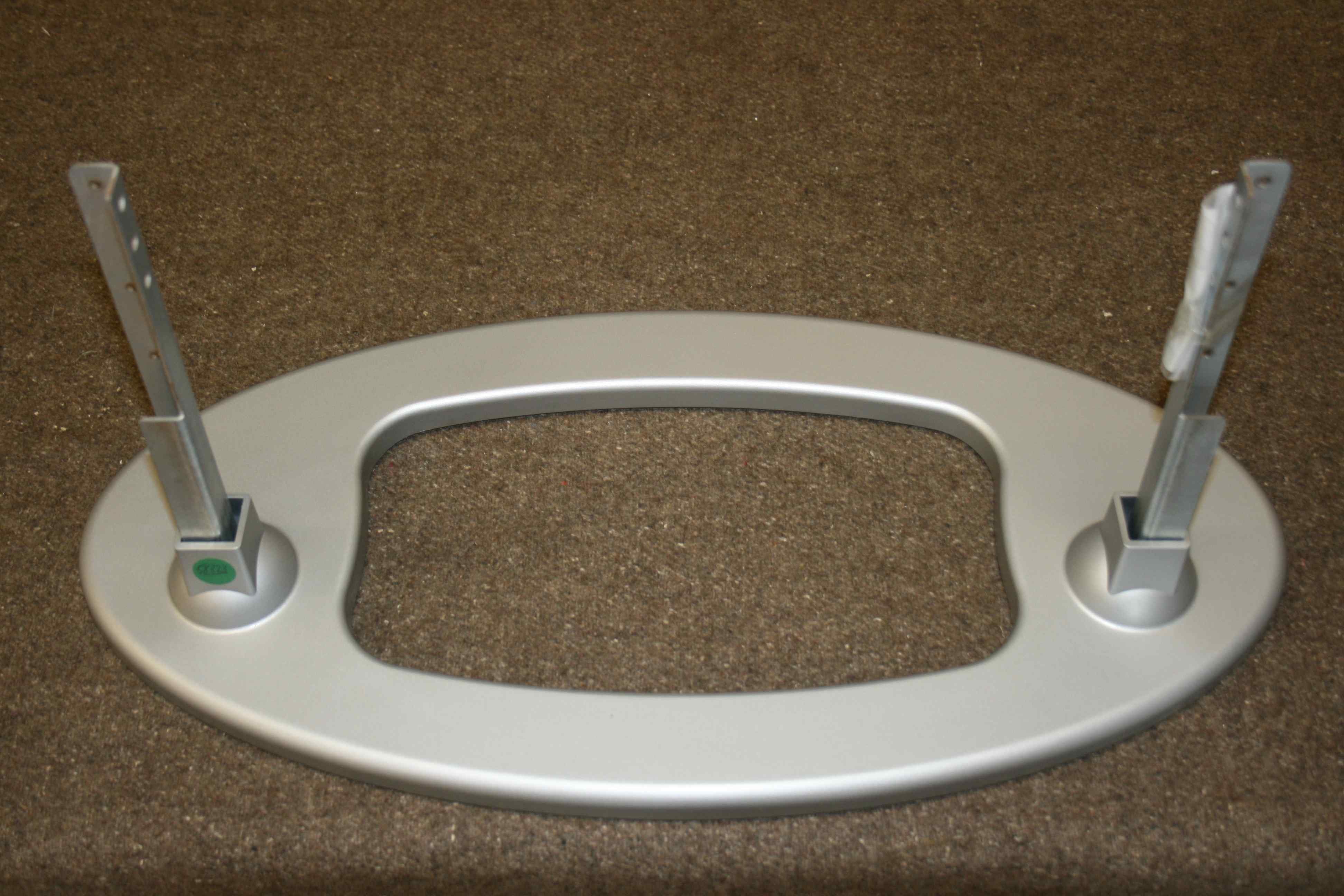 TV STAND FOR BUSH MODEL LCD32TV022HD