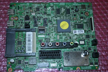 SAMSUNG UE22F5400AKXXU MAIN PCB - BN94-06772E