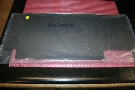 *NEW*  SONY XBR-65X930D, XBR-65X935D CENTER COVER
