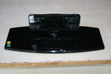 TV STAND FOR TOSHIBA: 37BV700B