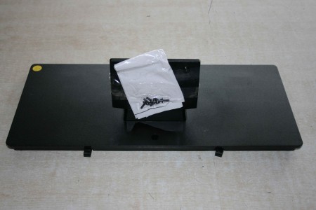 TV STAND FOR TOSHIBA: 40L3453DB