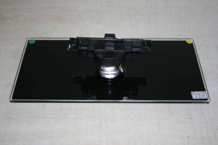 TV STAND FOR SAMSUNG: LE40B620R3WQXU