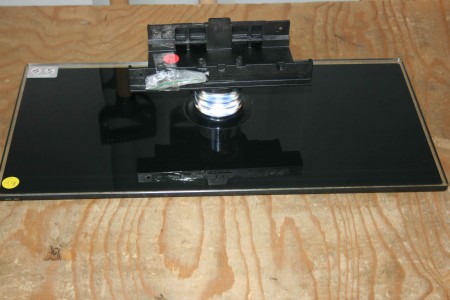 TV STAND FOR SAMSUNG: LE40B620R3WQXU