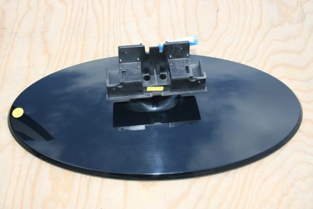 TV STAND FOR SAMSUNG: LE32B450C4WXXU
