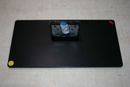 TV STAND FOR TOSHIBA: 32W1333B