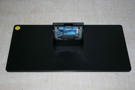 TV STAND FOR TOSHIBA: 32D1333DB