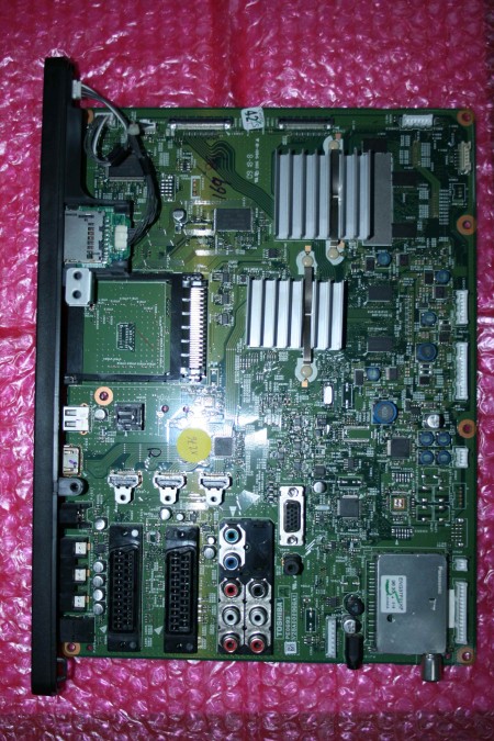TOSHIBA - V28A000966A1, PE0693, 42XV635D - MAIN PCB